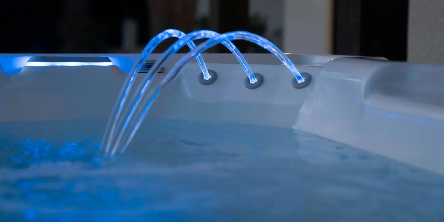hot-spring-highlife-vanguard-alpinewhite-java-waterfeature-cspot